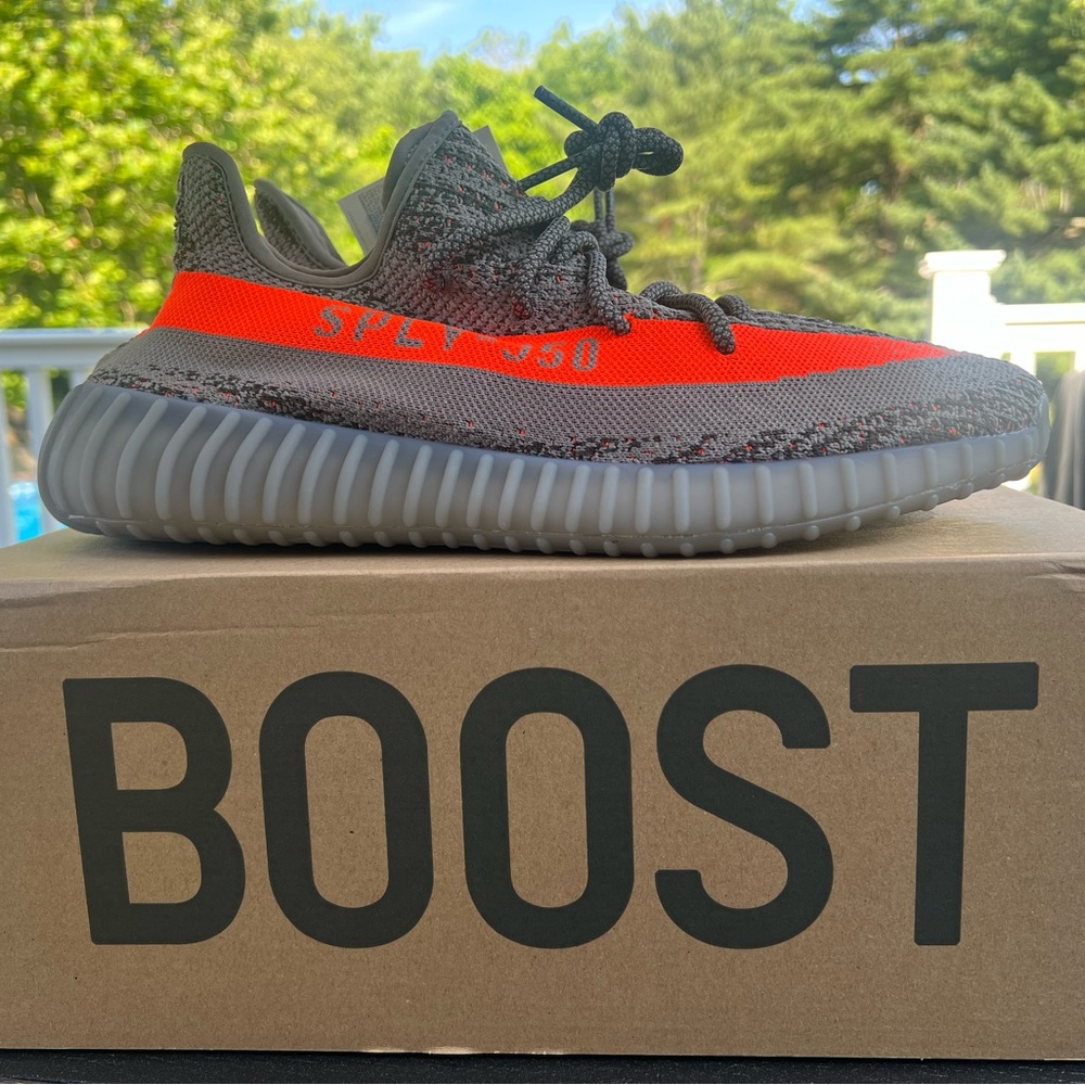 Yeezy Boost 350 V2